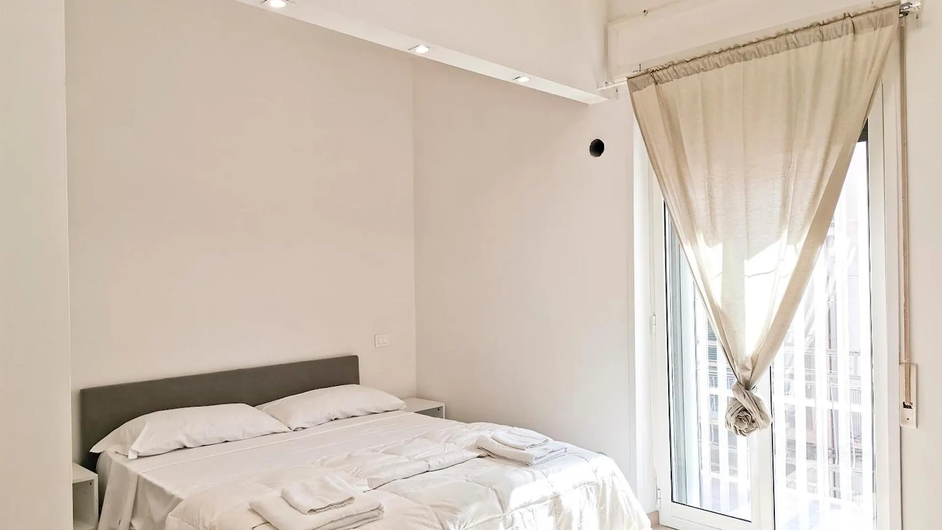 Fabulhouse Daire Bari