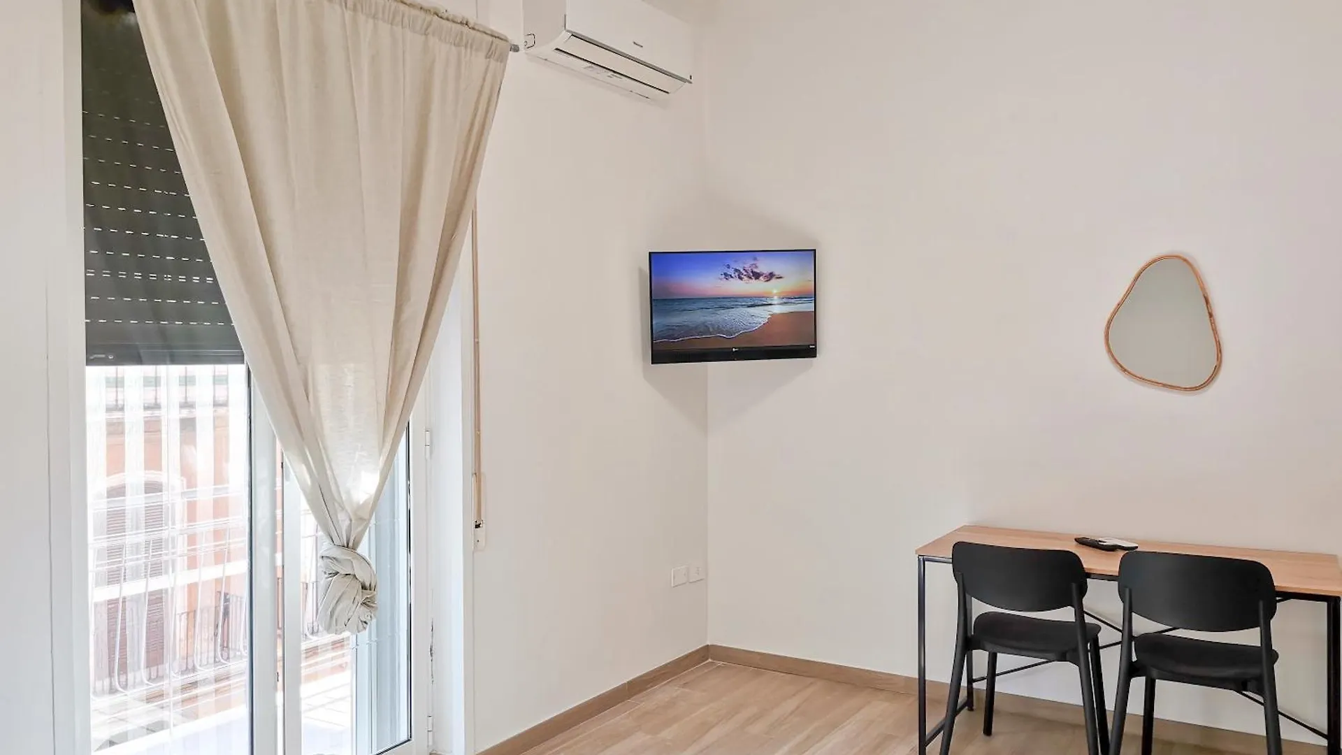 Fabulhouse Daire Bari