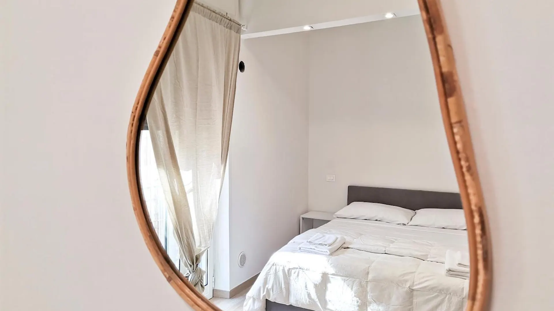 Ferienwohnung Fabulhouse Bari Apartment
